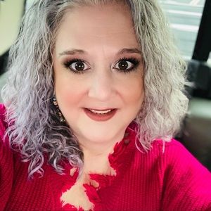 Meet your Posher, Brandi